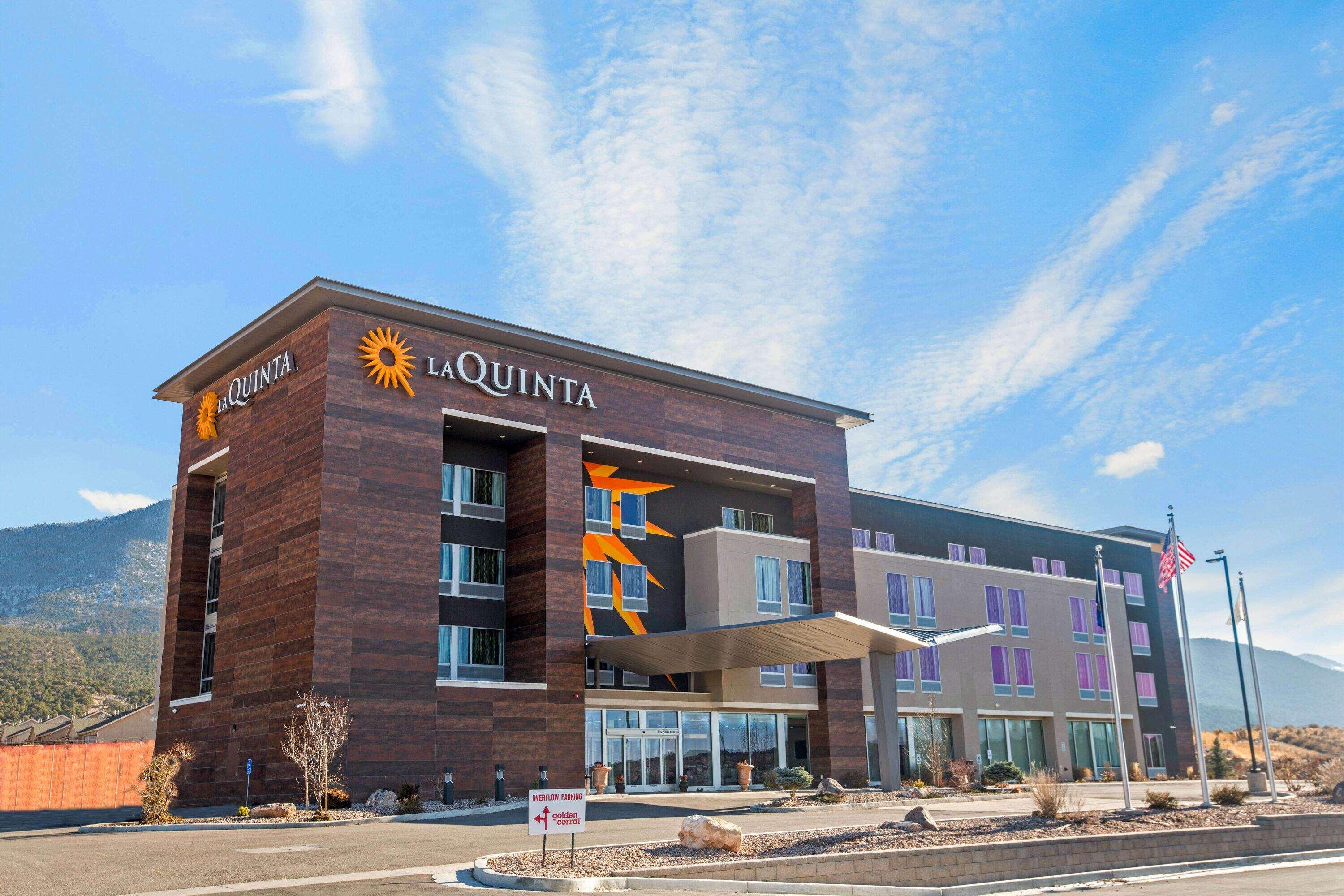 La Quinta By Wyndham Сидър Сити Екстериор снимка