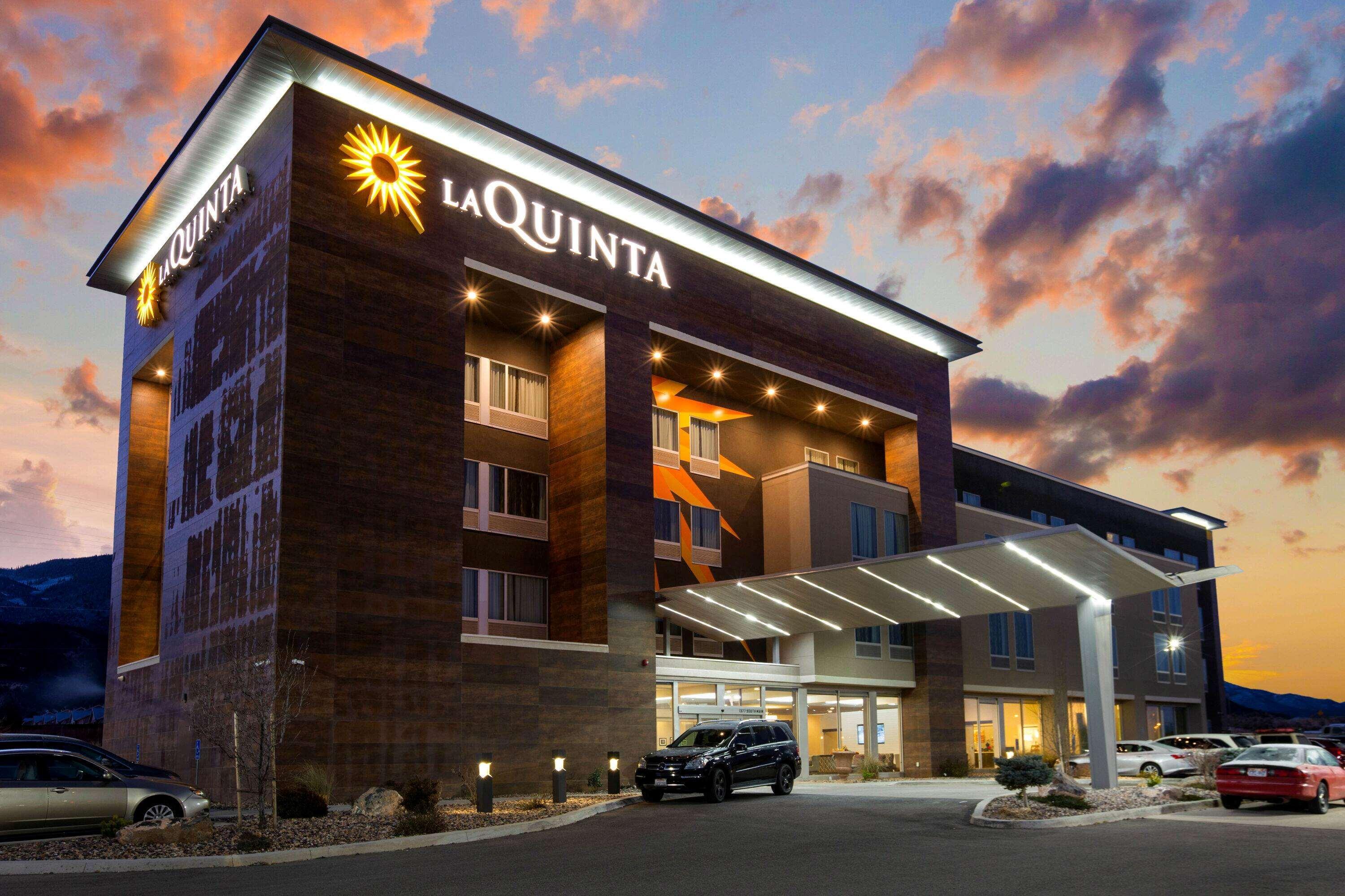 La Quinta By Wyndham Сидър Сити Екстериор снимка